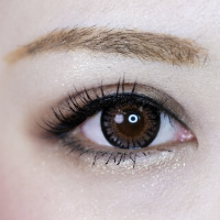 デカ目のカラコンの選び方